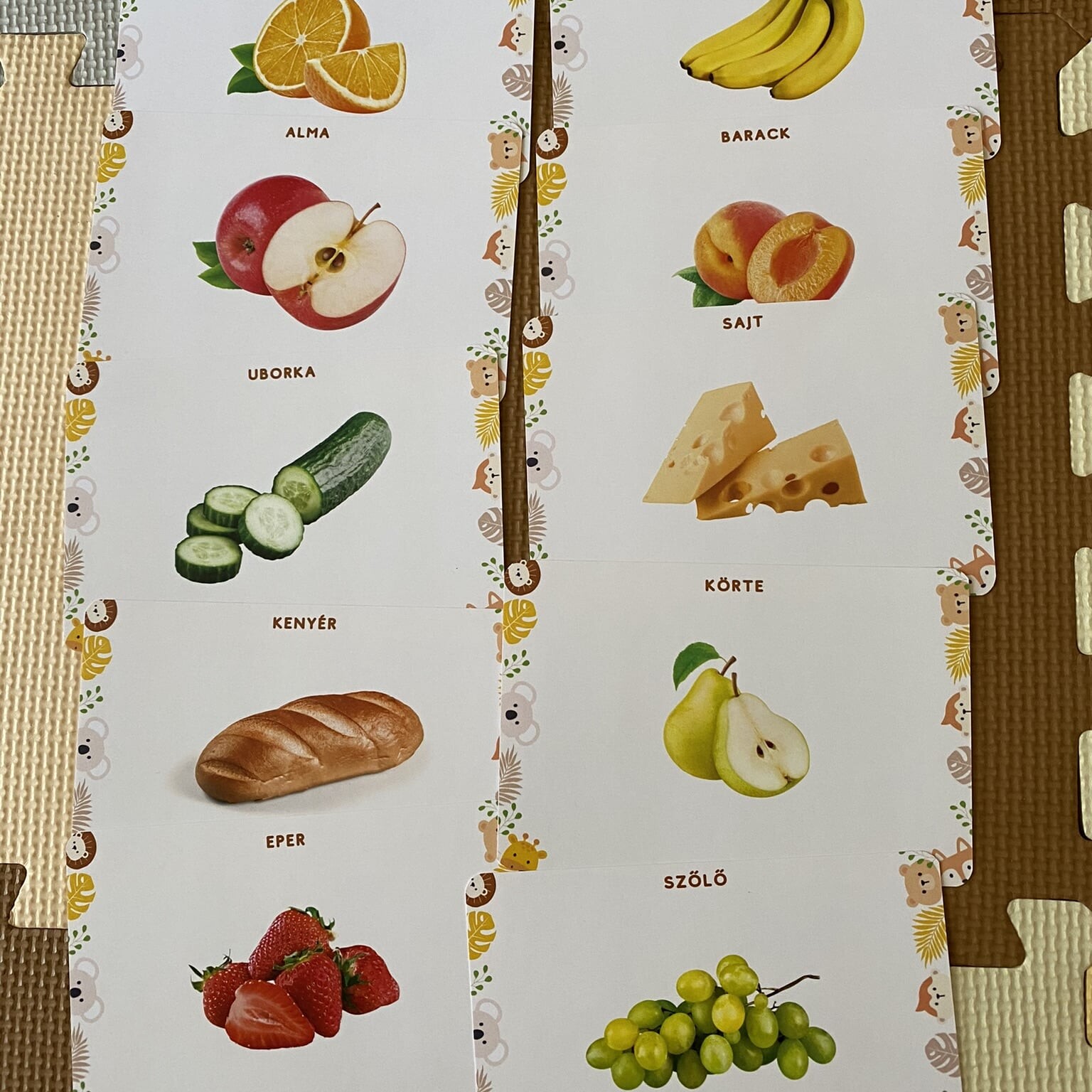 Csemete Jelek Babajelbeszéd kártyacsomag - ételek: narancs, banán, alma, barack, uborka, sajt, kenyér, körte, eper és szőlő.